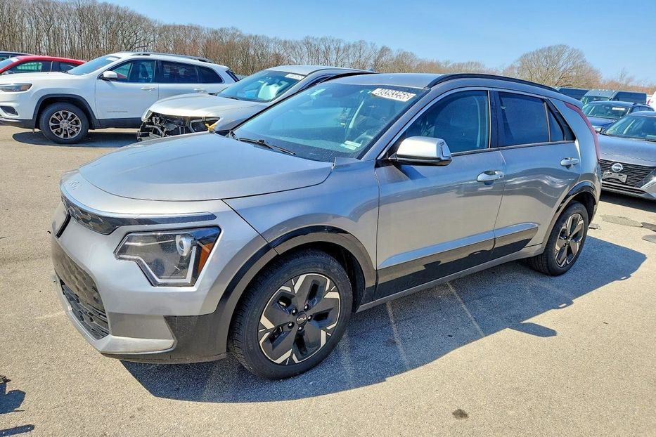 Продам Kia Niro  Wind 7786 2024 года в Львове