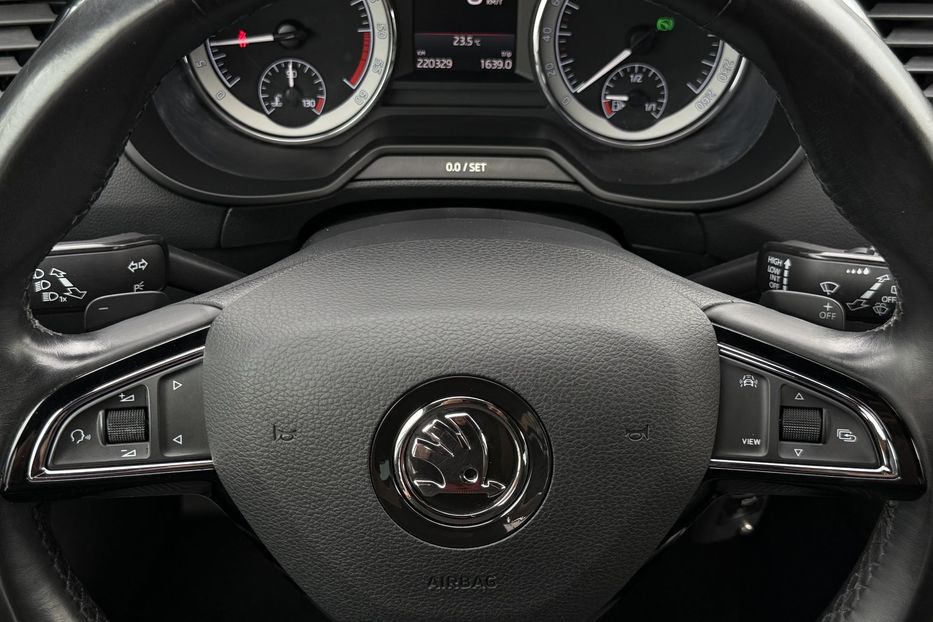 Продам Skoda Octavia A7 2.0ТDI 150к/с КОЛЕСА FULL LED 2020 года в Львове