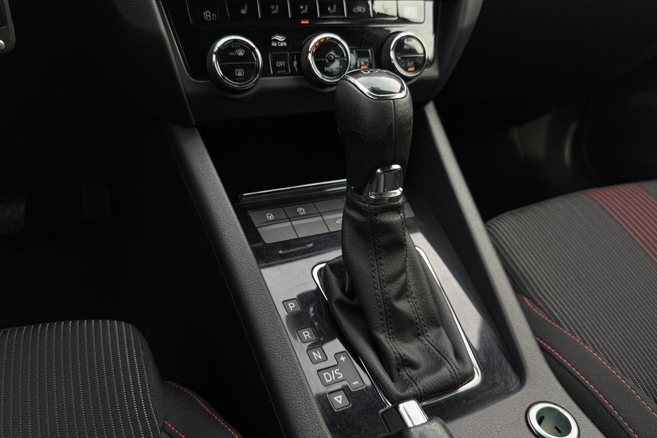 Продам Skoda Octavia A7 2.0ТDI 150к/с КОЛЕСА FULL LED 2020 года в Львове