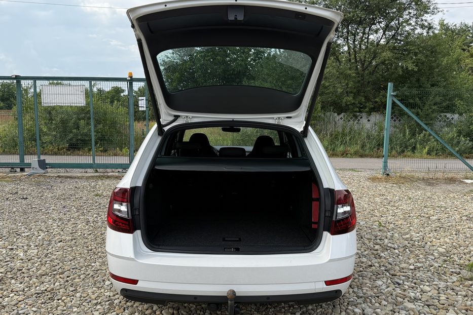 Продам Skoda Octavia A7 2.0ТDI 150к/с КОЛЕСА FULL LED 2020 года в Львове