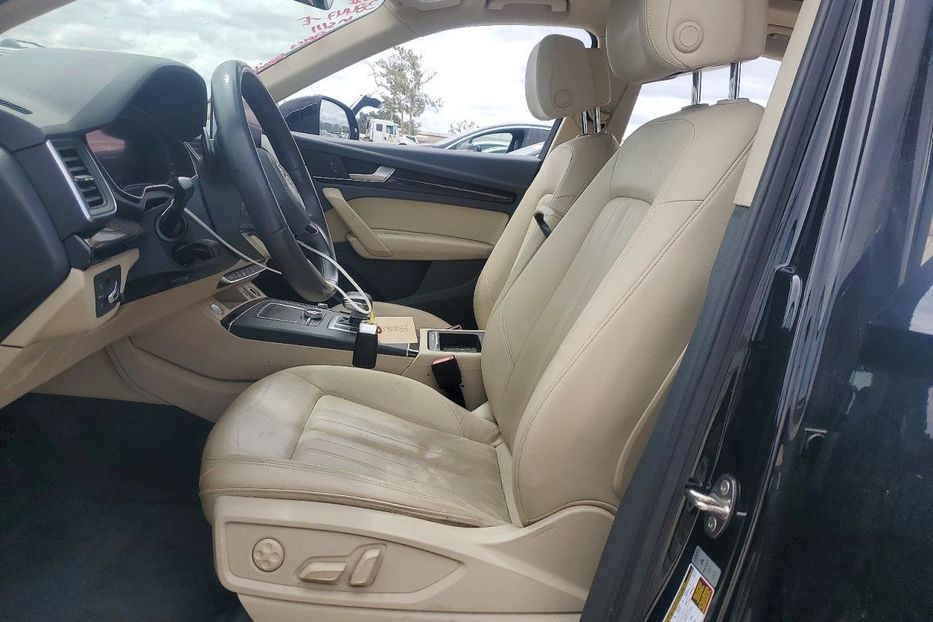 Продам Audi Q5 Premium Plus  3395 2018 года в Львове