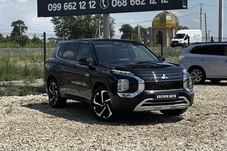Продам Mitsubishi Outlander PLUG-IN HYBRID 2024 года в Львове