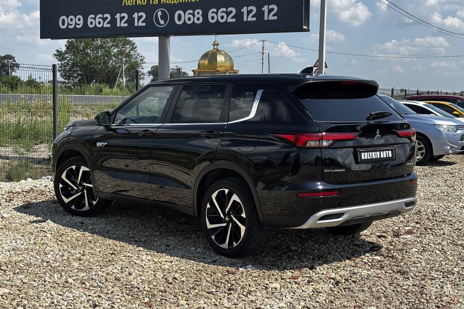 Продам Mitsubishi Outlander PLUG-IN HYBRID 2024 года в Львове