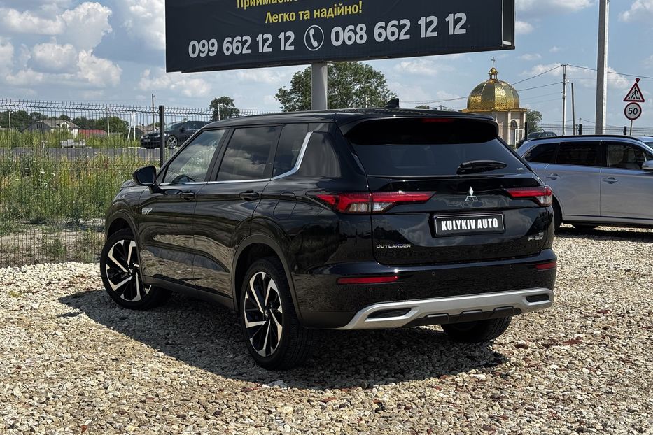 Продам Mitsubishi Outlander PLUG-IN HYBRID 2024 года в Львове