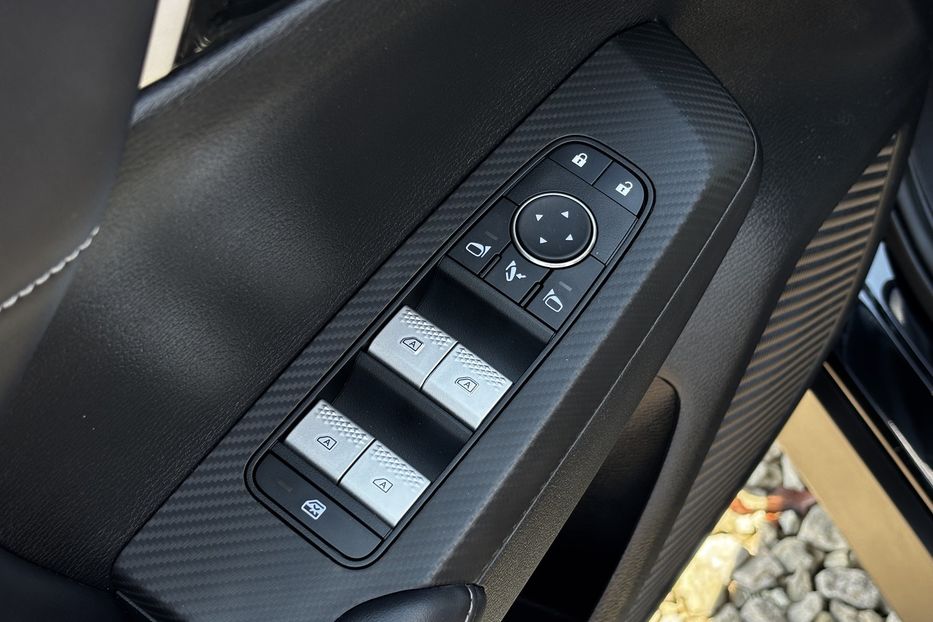 Продам Mitsubishi Outlander PLUG-IN HYBRID 2024 года в Львове
