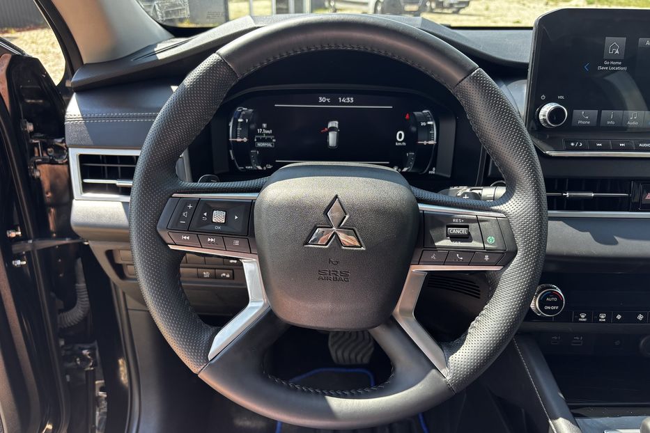 Продам Mitsubishi Outlander PLUG-IN HYBRID 2024 года в Львове