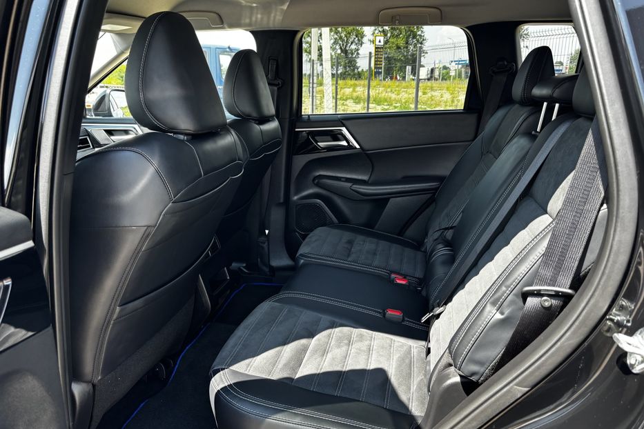 Продам Mitsubishi Outlander PLUG-IN HYBRID 2024 года в Львове