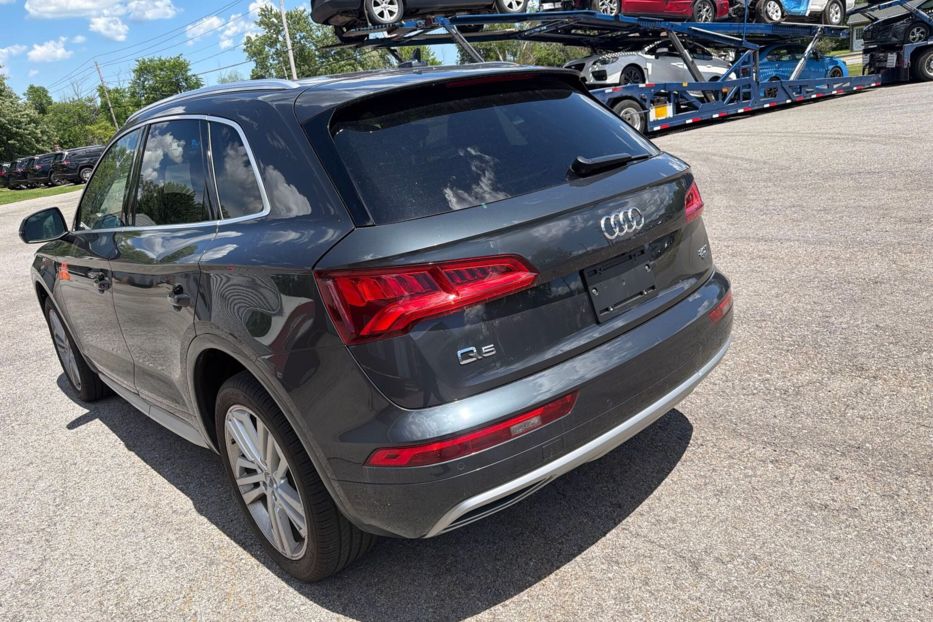 Продам Audi Q5 S- LINE  2018 года в Львове