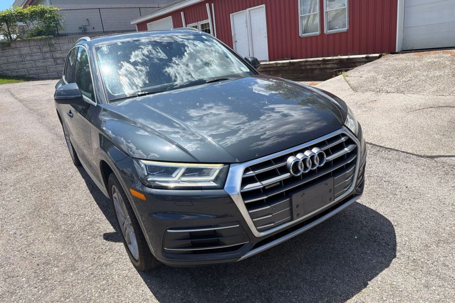 Продам Audi Q5 S- LINE  2018 года в Львове