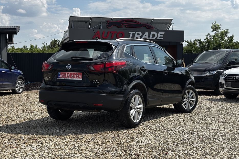 Продам Nissan Rogue Sport 2.0 4х4  2019 года в Львове
