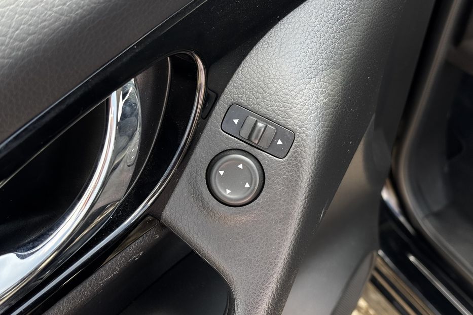 Продам Nissan Rogue Sport 2.0 4х4  2019 года в Львове