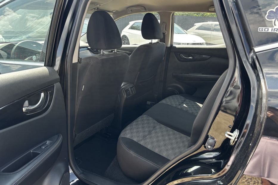 Продам Nissan Rogue Sport 2.0 4х4  2019 года в Львове