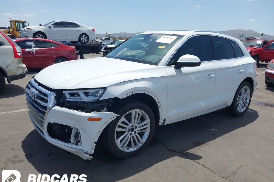 Продам Audi Q5 Premium/2.0T Tech Premium 5658 2018 года в Львове