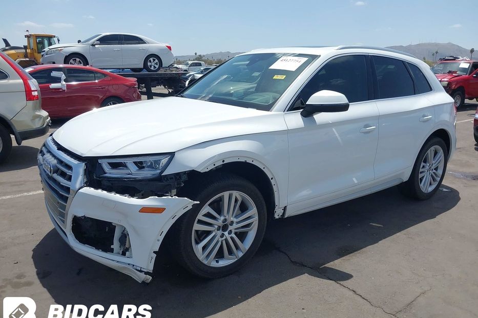 Продам Audi Q5 Premium/2.0T Tech Premium 5658 2018 года в Львове