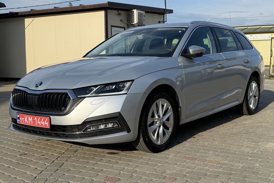 Продам Skoda Octavia А8 2.0 TDI 150к.с АТ FULL LED 2021 года в Львове