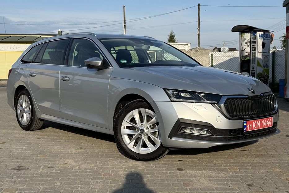 Продам Skoda Octavia А8 2.0 TDI 150к.с АТ FULL LED 2021 года в Львове