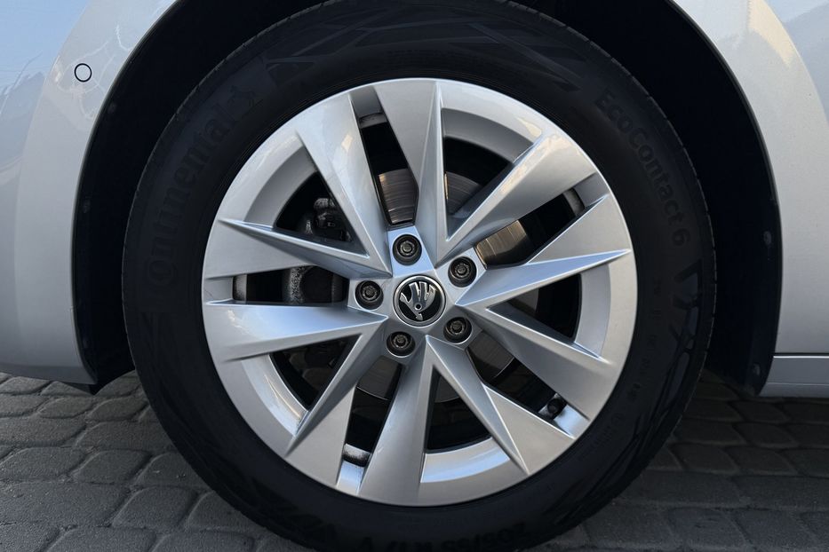 Продам Skoda Octavia А8 2.0 TDI 150к.с АТ FULL LED 2021 года в Львове