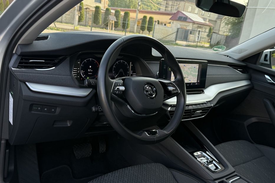 Продам Skoda Octavia А8 2.0 TDI 150к.с АТ FULL LED 2021 года в Львове