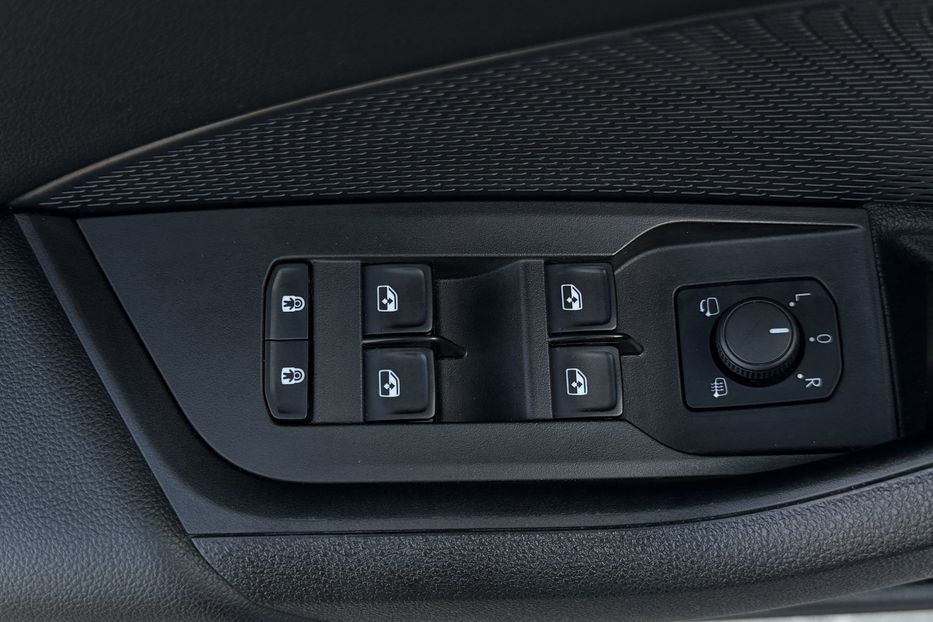 Продам Skoda Octavia А8 2.0 TDI 150к.с АТ FULL LED 2021 года в Львове