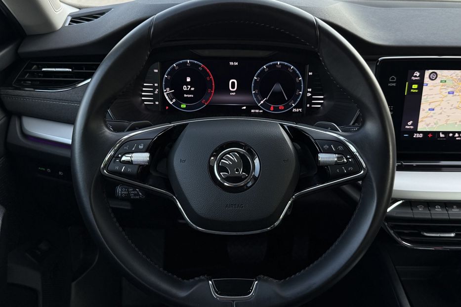 Продам Skoda Octavia А8 2.0 TDI 150к.с АТ FULL LED 2021 года в Львове