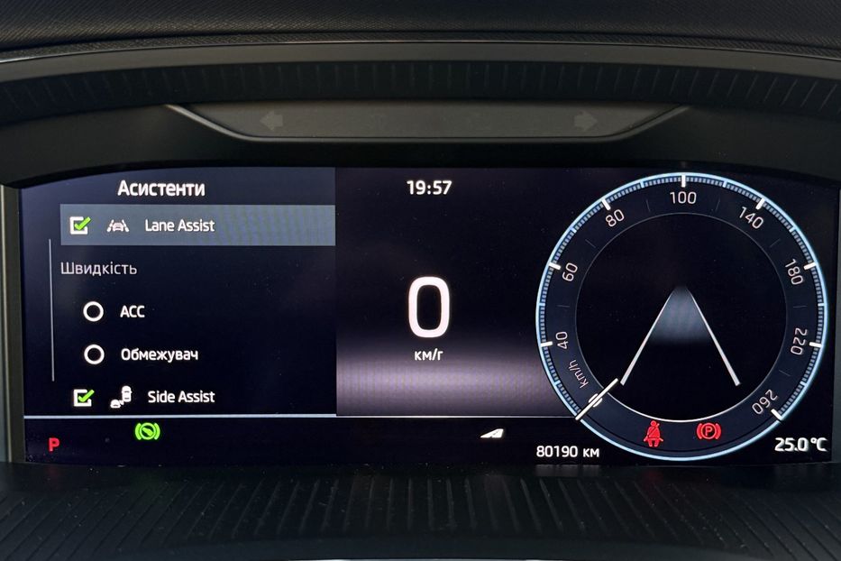 Продам Skoda Octavia А8 2.0 TDI 150к.с АТ FULL LED 2021 года в Львове