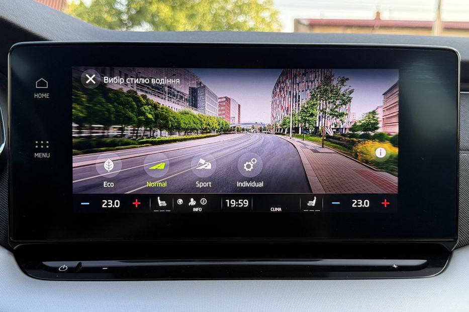 Продам Skoda Octavia А8 2.0 TDI 150к.с АТ FULL LED 2021 года в Львове