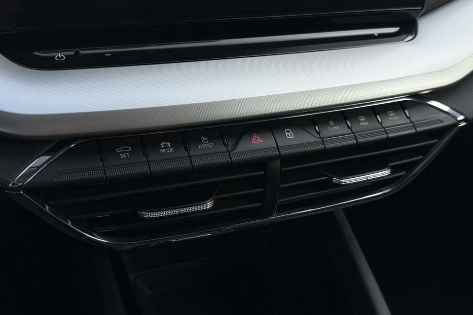 Продам Skoda Octavia А8 2.0 TDI 150к.с АТ FULL LED 2021 года в Львове