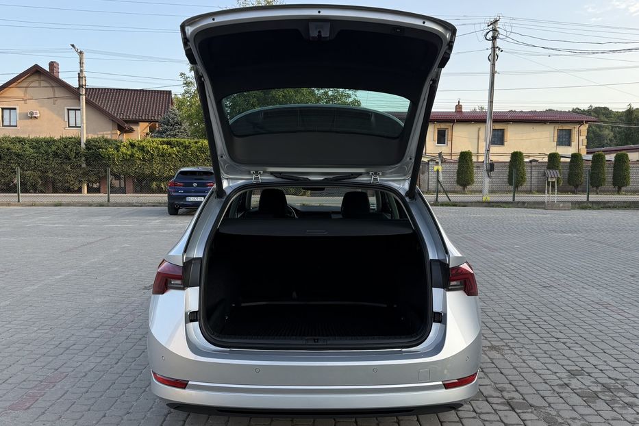 Продам Skoda Octavia А8 2.0 TDI 150к.с АТ FULL LED 2021 года в Львове