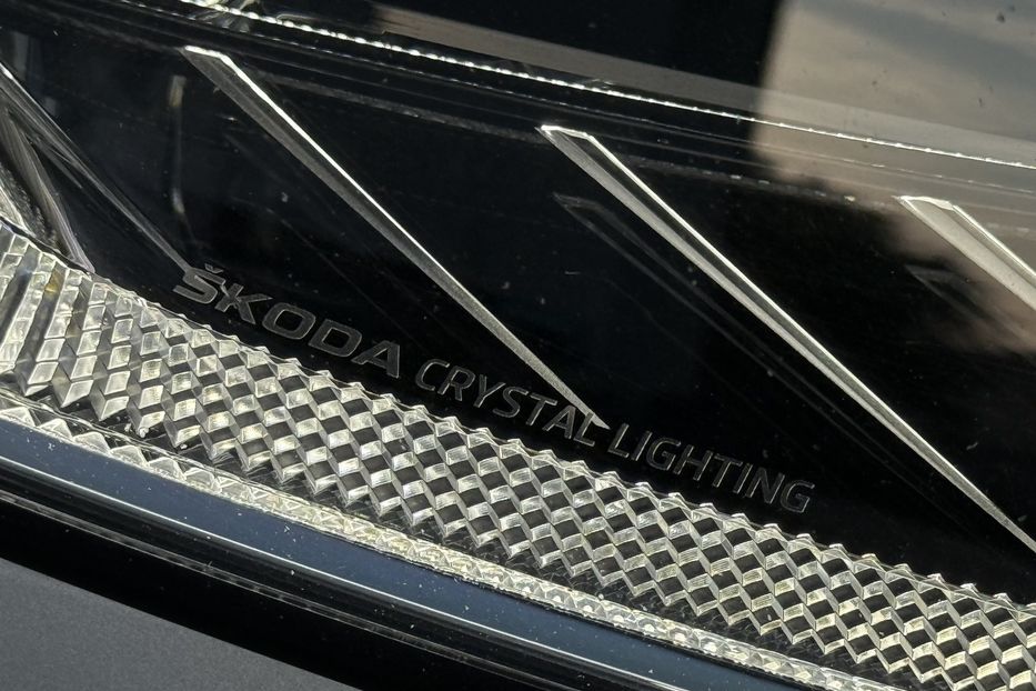 Продам Skoda Octavia А8 2.0 TDI 150к.с АТ FULL LED 2021 года в Львове