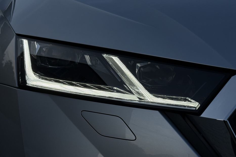 Продам Skoda Octavia А8 2.0 TDI 150к.с АТ FULL LED 2021 года в Львове