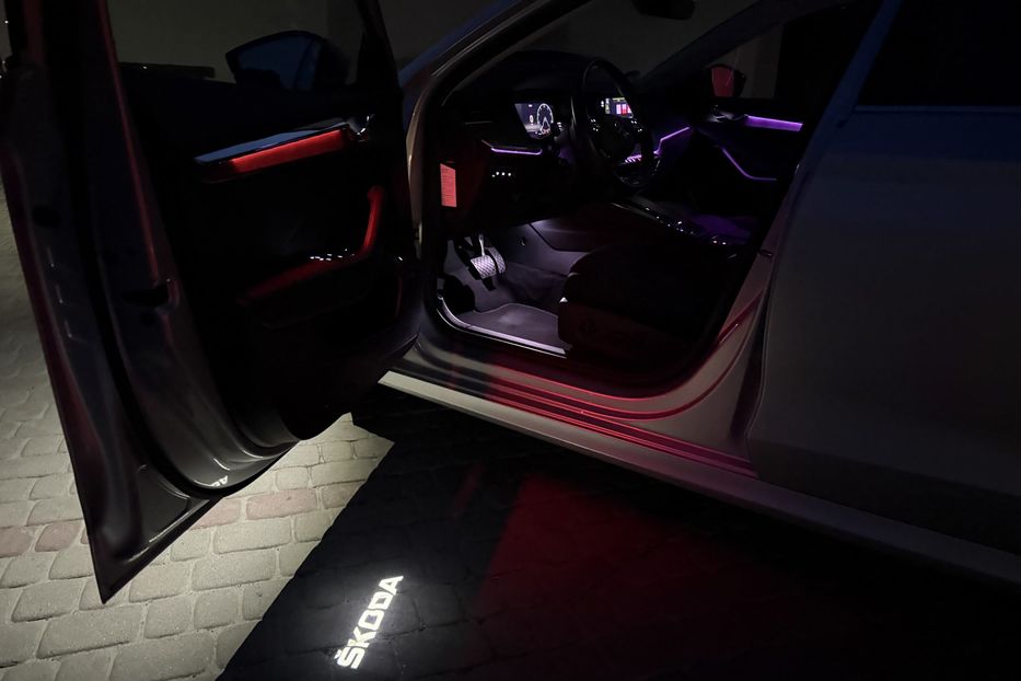 Продам Skoda Octavia А8 2.0 TDI 150к.с АТ FULL LED 2021 года в Львове