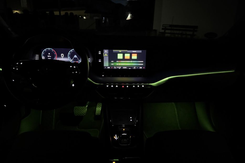 Продам Skoda Octavia А8 2.0 TDI 150к.с АТ FULL LED 2021 года в Львове