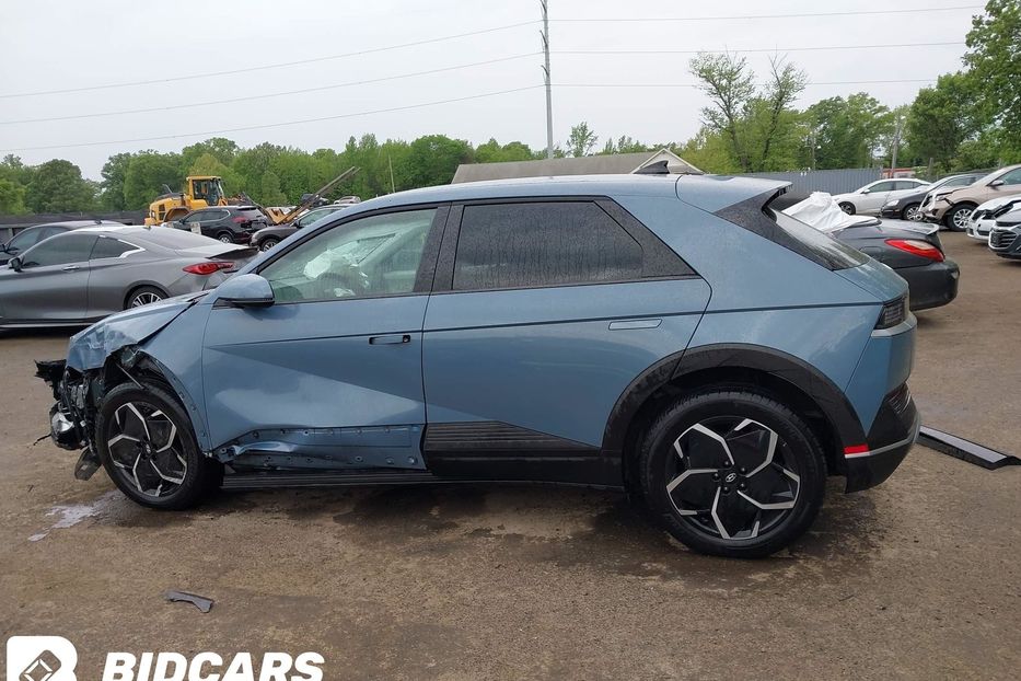 Продам Hyundai Ioniq SE 1868 2023 года в Львове