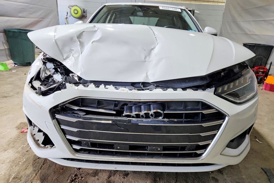Продам Audi A4 Premium Plus 40  1928 2021 года в Львове