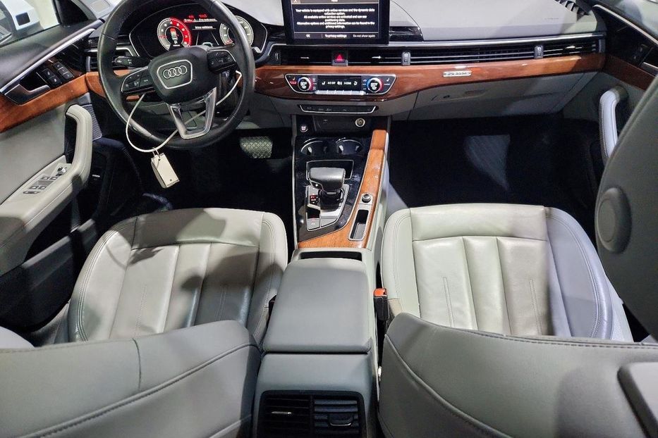 Продам Audi A4 Premium Plus 40  1928 2021 года в Львове