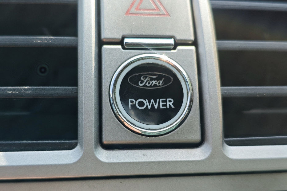 Продам Ford Kuga 2011 года в Киеве