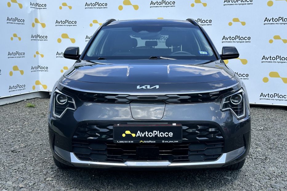 Продам Kia Niro 64 квт 2023 года в Луцке