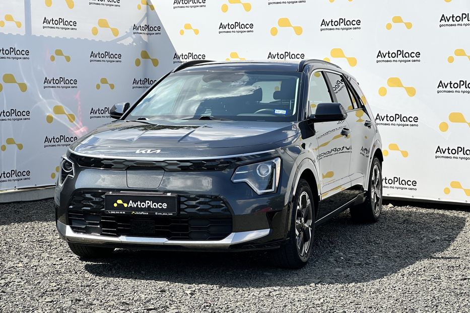 Продам Kia Niro 64 квт 2023 года в Луцке