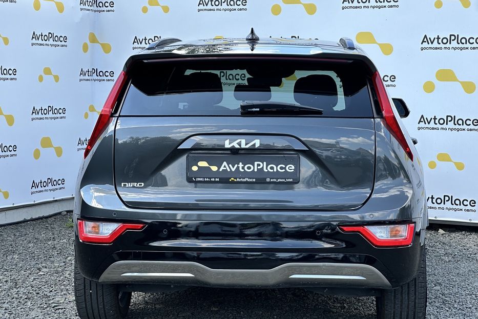 Продам Kia Niro 64 квт 2023 года в Луцке