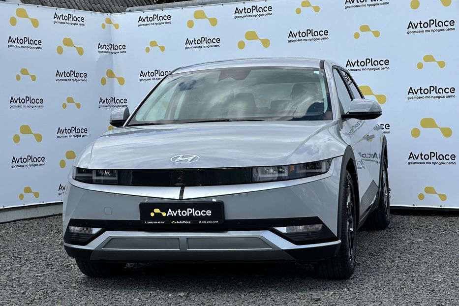 Продам Hyundai Ioniq 77 квт 2023 года в Луцке