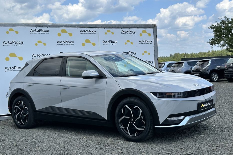 Продам Hyundai Ioniq 77 квт 2023 года в Луцке