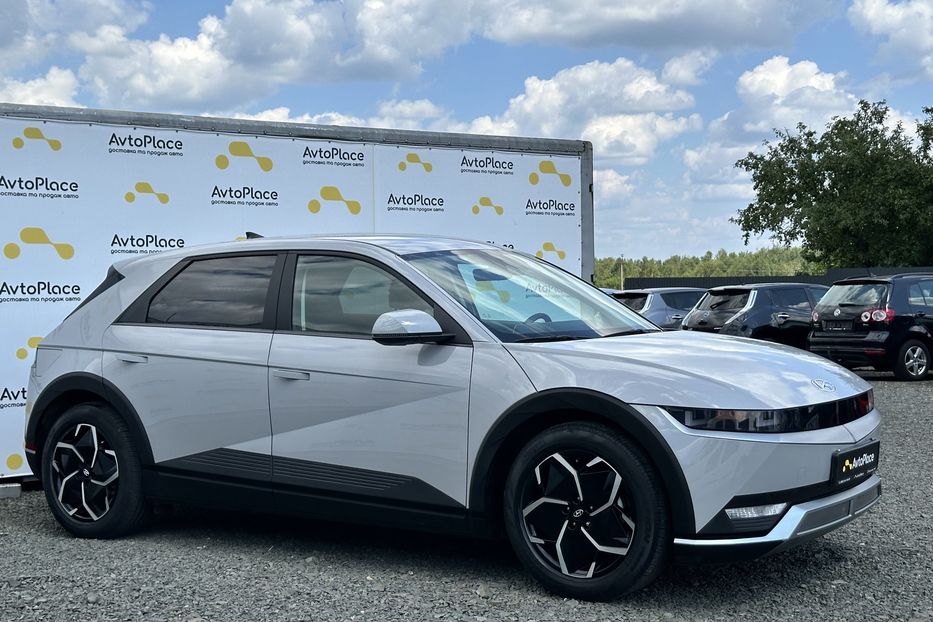 Продам Hyundai Ioniq 77 квт 2023 года в Луцке