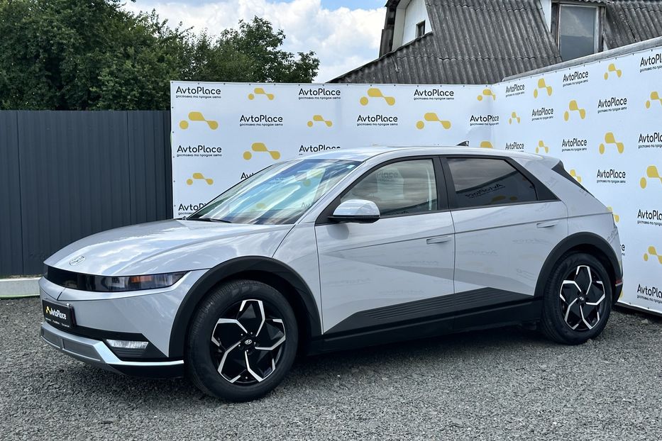 Продам Hyundai Ioniq 77 квт 2023 года в Луцке