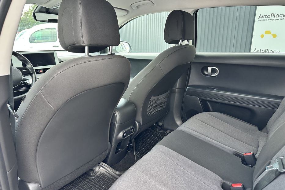 Продам Hyundai Ioniq 77 квт 2023 года в Луцке