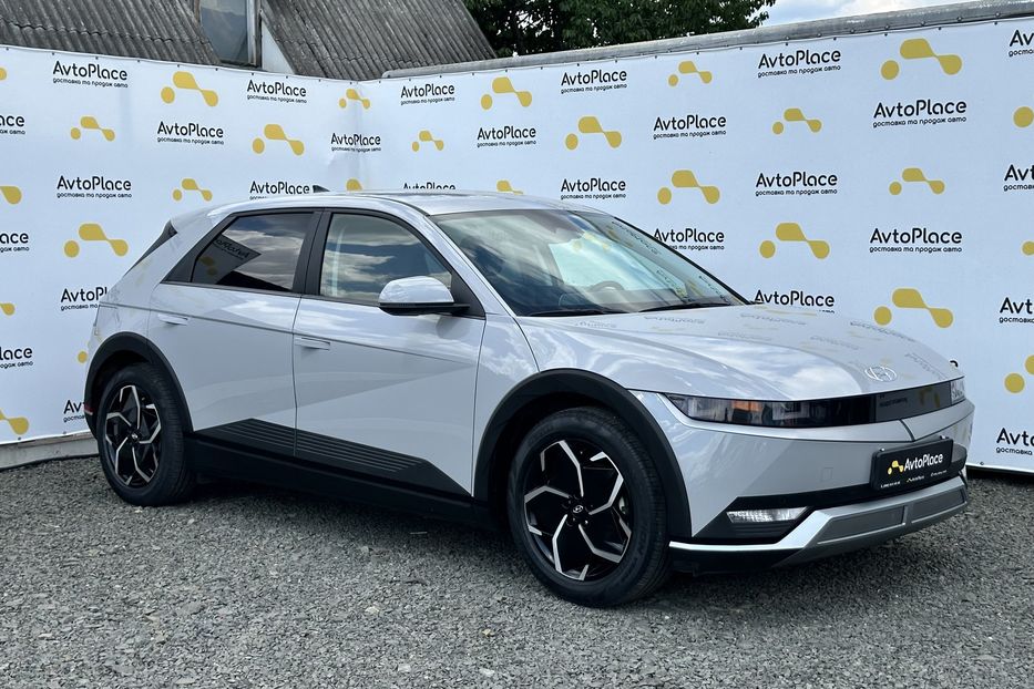 Продам Hyundai Ioniq 77 квт 2023 года в Луцке
