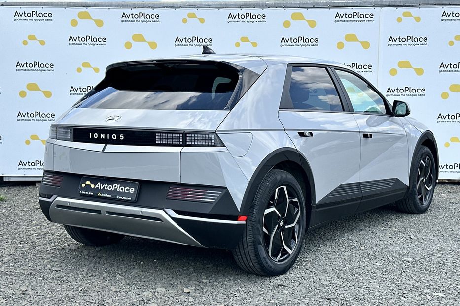 Продам Hyundai Ioniq 77 квт 2023 года в Луцке