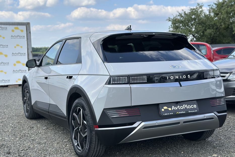 Продам Hyundai Ioniq 77 квт 2023 года в Луцке