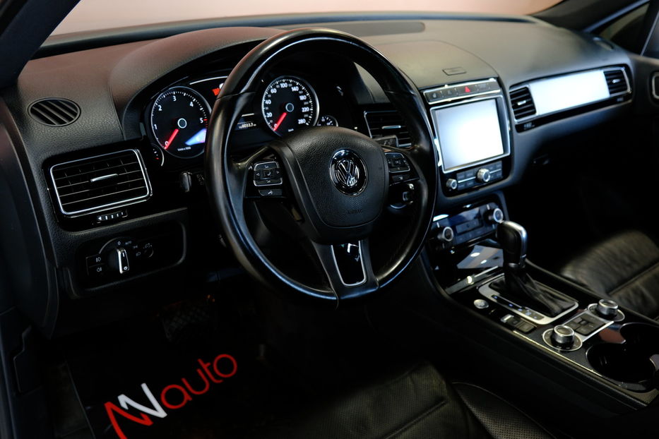 Продам Volkswagen Touareg 2016 года в Одессе