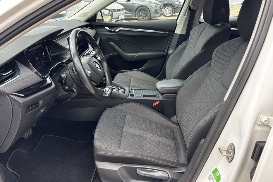 Продам Skoda Octavia A8 2022 года в Львове