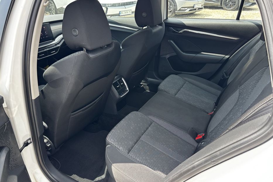 Продам Skoda Octavia A8 2022 года в Львове